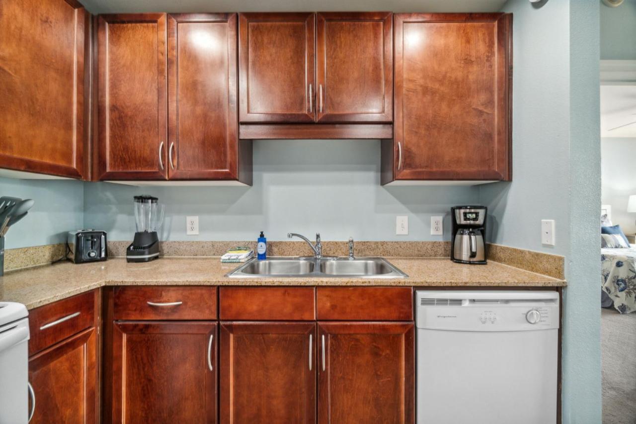 Keep It Beachy At Laketown Wharf #611 By Nautical Properties Vacation Rentals Panama City Beach Buitenkant foto