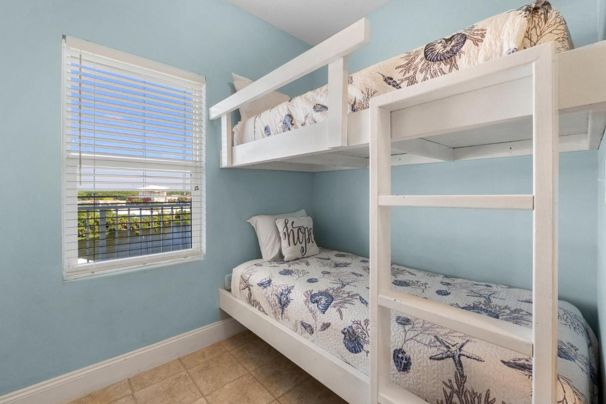 Keep It Beachy At Laketown Wharf #611 By Nautical Properties Vacation Rentals Panama City Beach Buitenkant foto